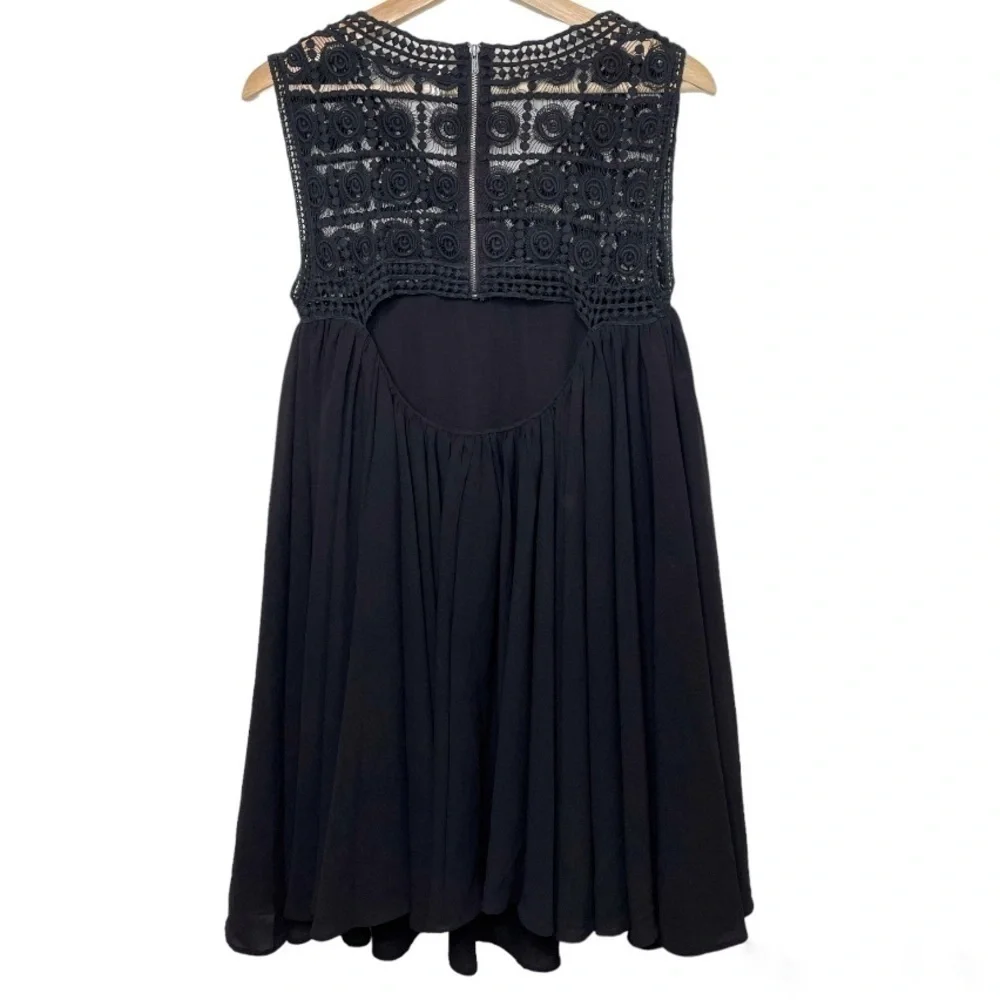FREE PEOPLE Boho Crochet Lace Babydoll Dress size XS